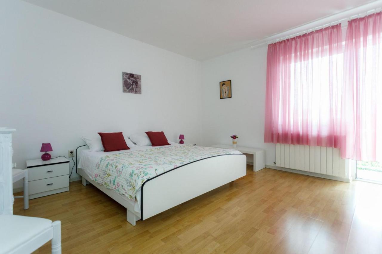 Ferienwohnung Adrijana 2 Krk Town Exterior foto