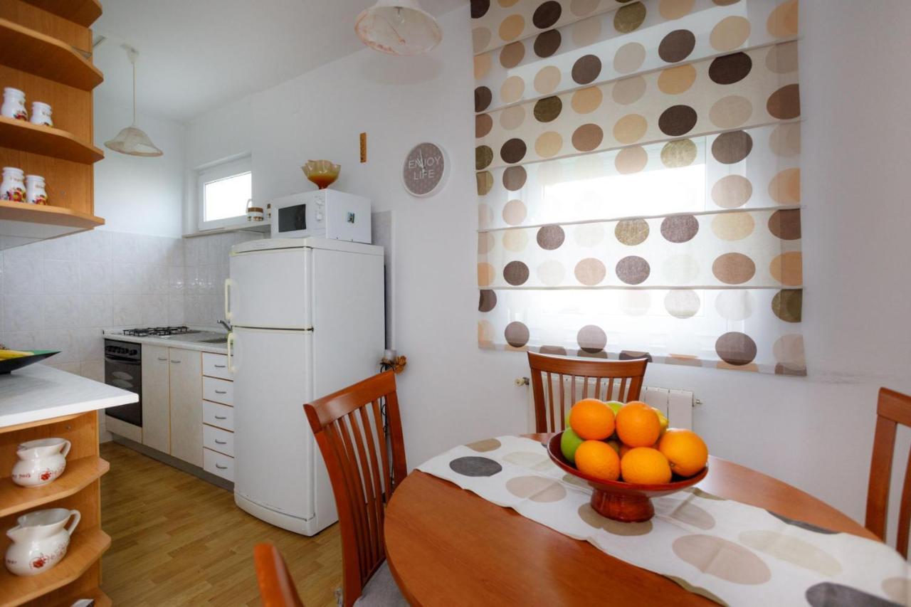 Ferienwohnung Adrijana 2 Krk Town Exterior foto